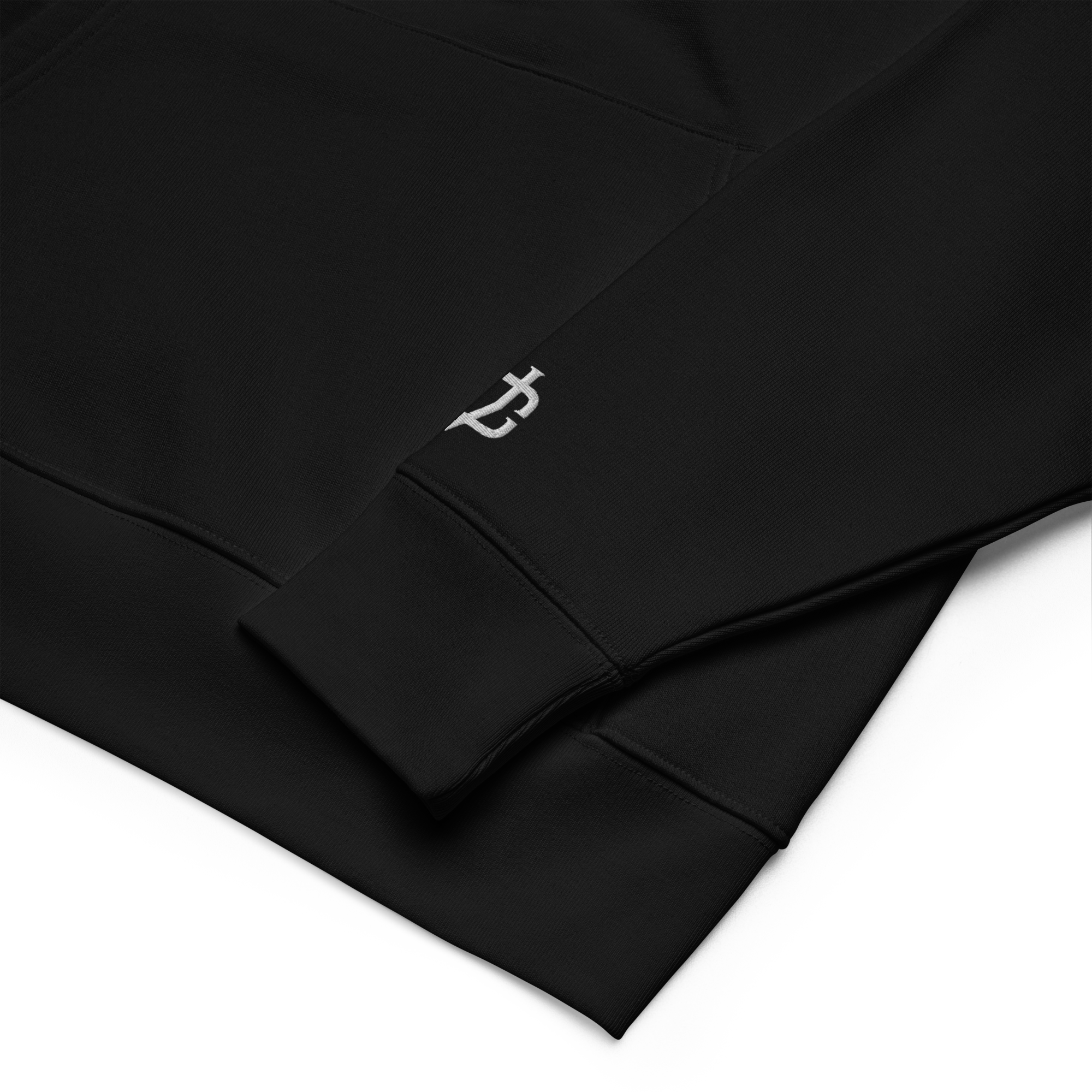 Detailansicht Ärmel Calvero® Essential Hoodie Black White mit gesticktem Logo