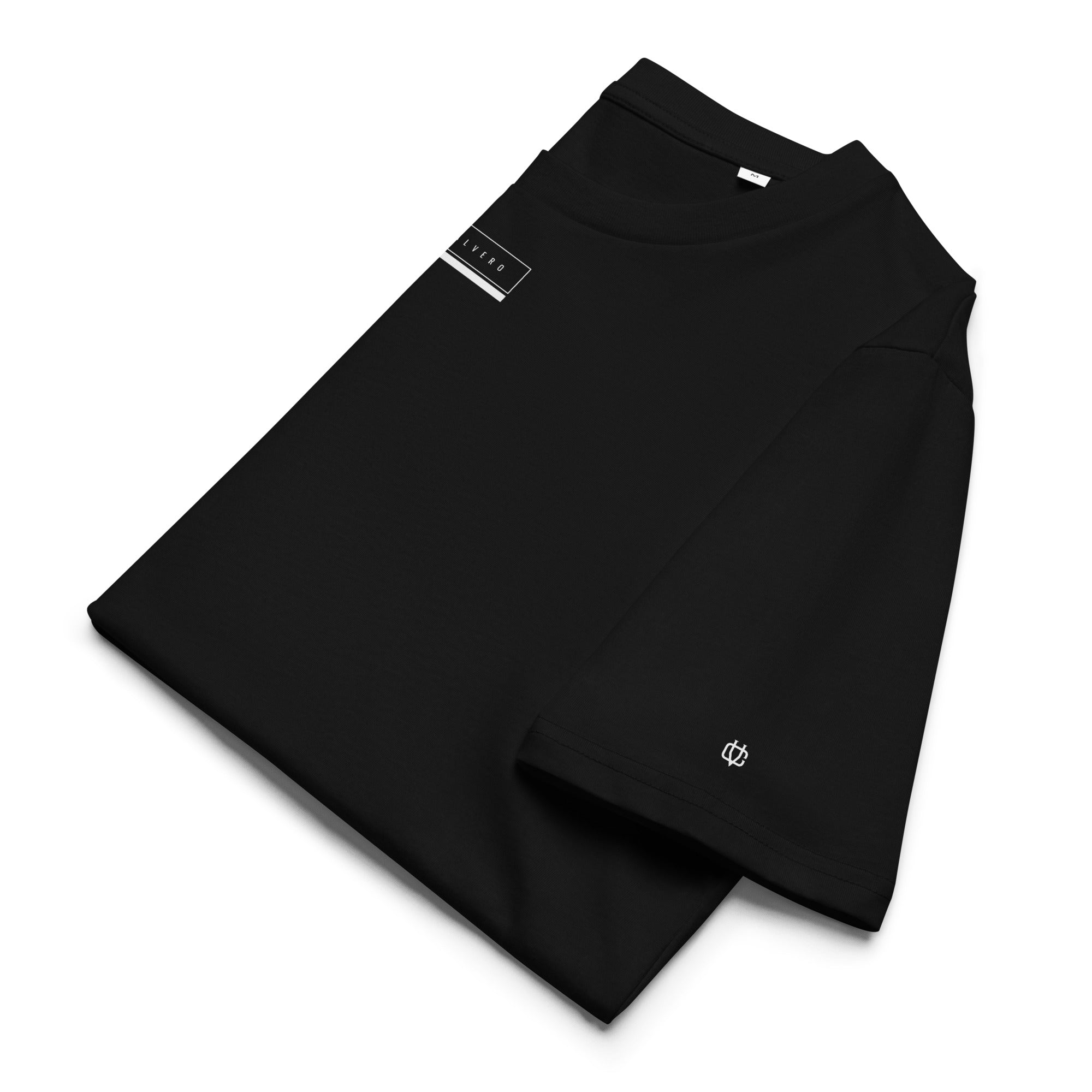 Gefaltetes CALVERO® Signature Label T-Shirt Schwarz – hochwertige Baumwolle, minimalistisches Design.